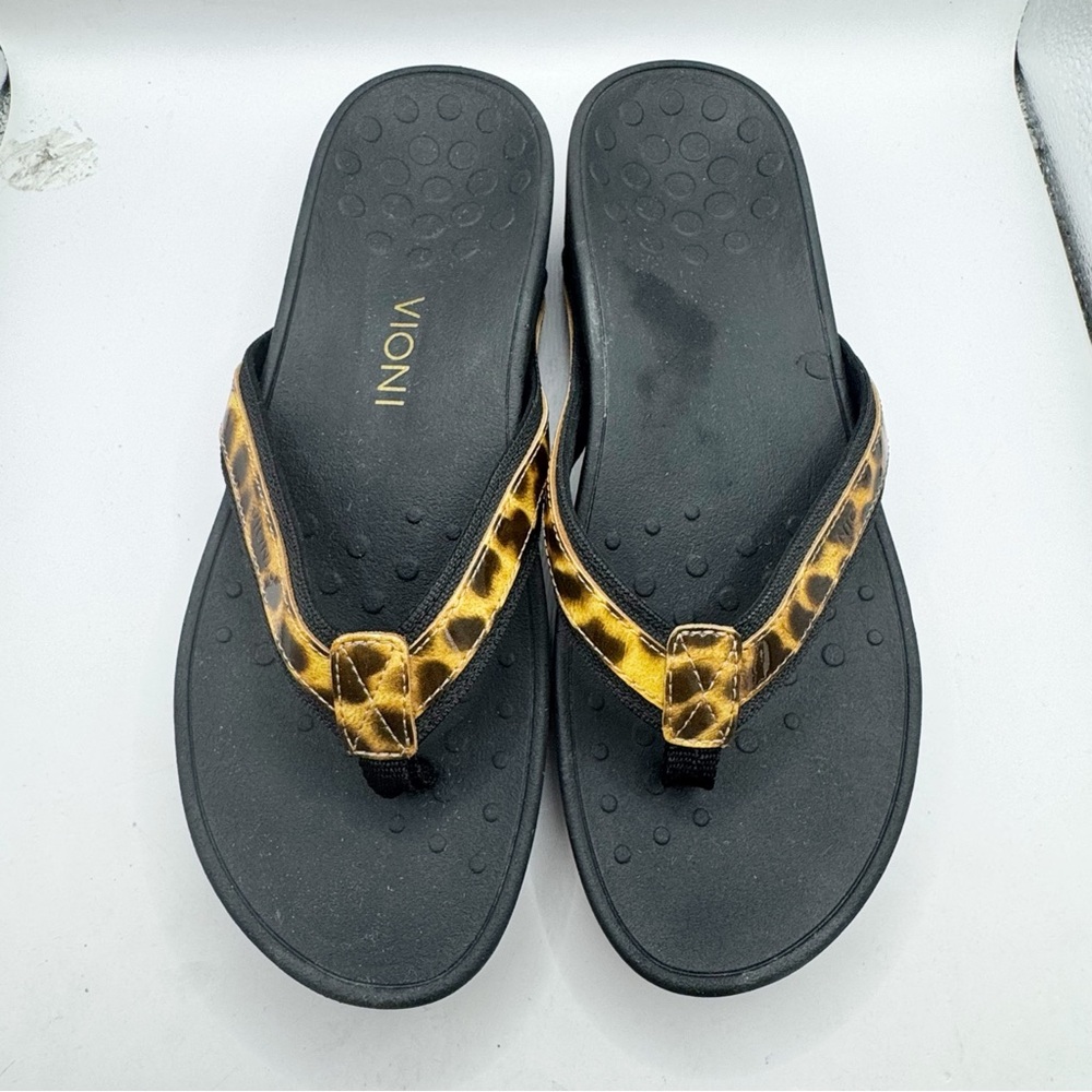 Vionic High Tide platform leopard print flip flop… - image 1
